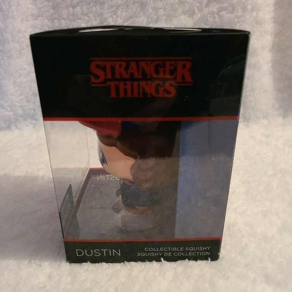 Stranger Things Dustin Soft Slow Squishies Ultra Figurine - Picture 5 of 8